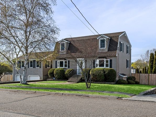 12 Jacobs Ave, Danvers, MA 01923
