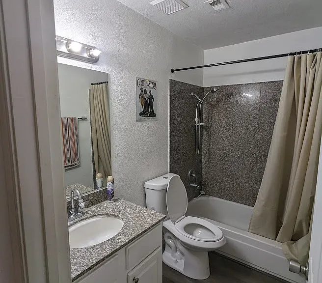 5044 River Glen Dr #142 — Photo 6