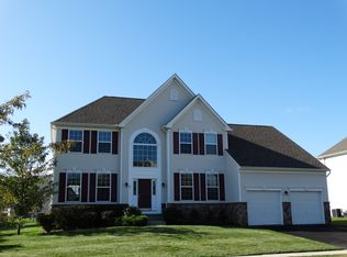 17 Rouser Way, Hillsborough, NJ 08844