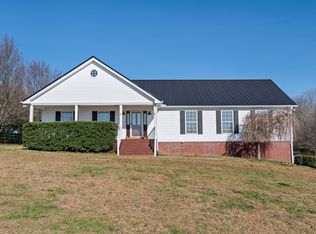 5176 Meadowwood Dr, Bon Aqua, TN 37025