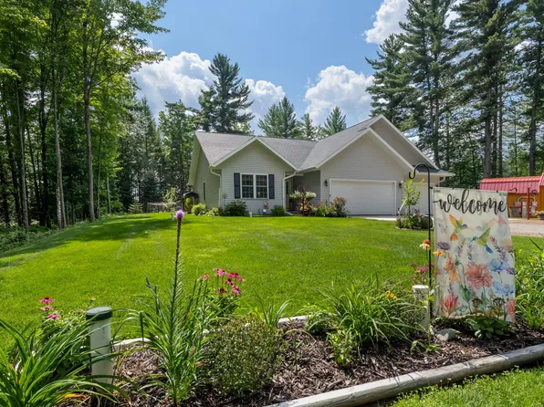 4073 Shangri La Rd, Eagle River, WI 54521