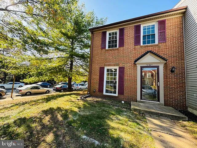 3 bed, 2.5 bath, 1216 sqft, $2,600 — Photo 1