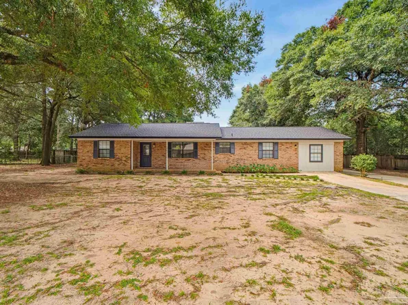 5905 Stephanie Dr, Milton, FL 32570