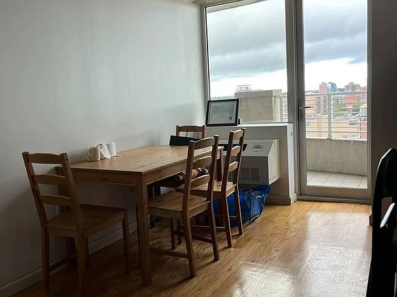 3rd image of 3720 Prince St APT 13E