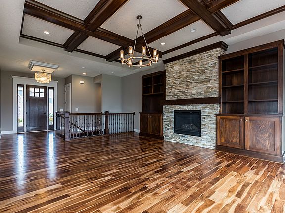 4th image of 2756 London Dr