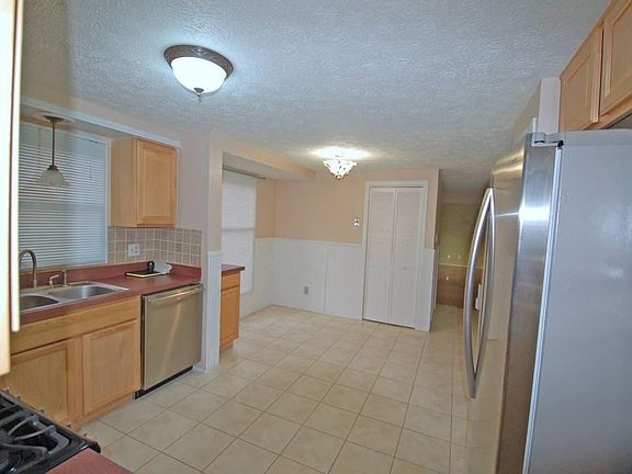 5th image of 9601 Broad Meadows Rd