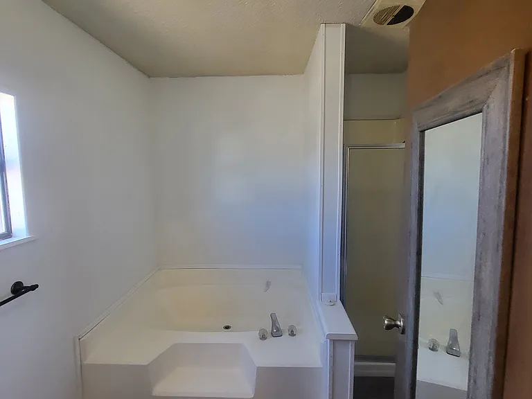 1201 Estancia Ave — Photo 15