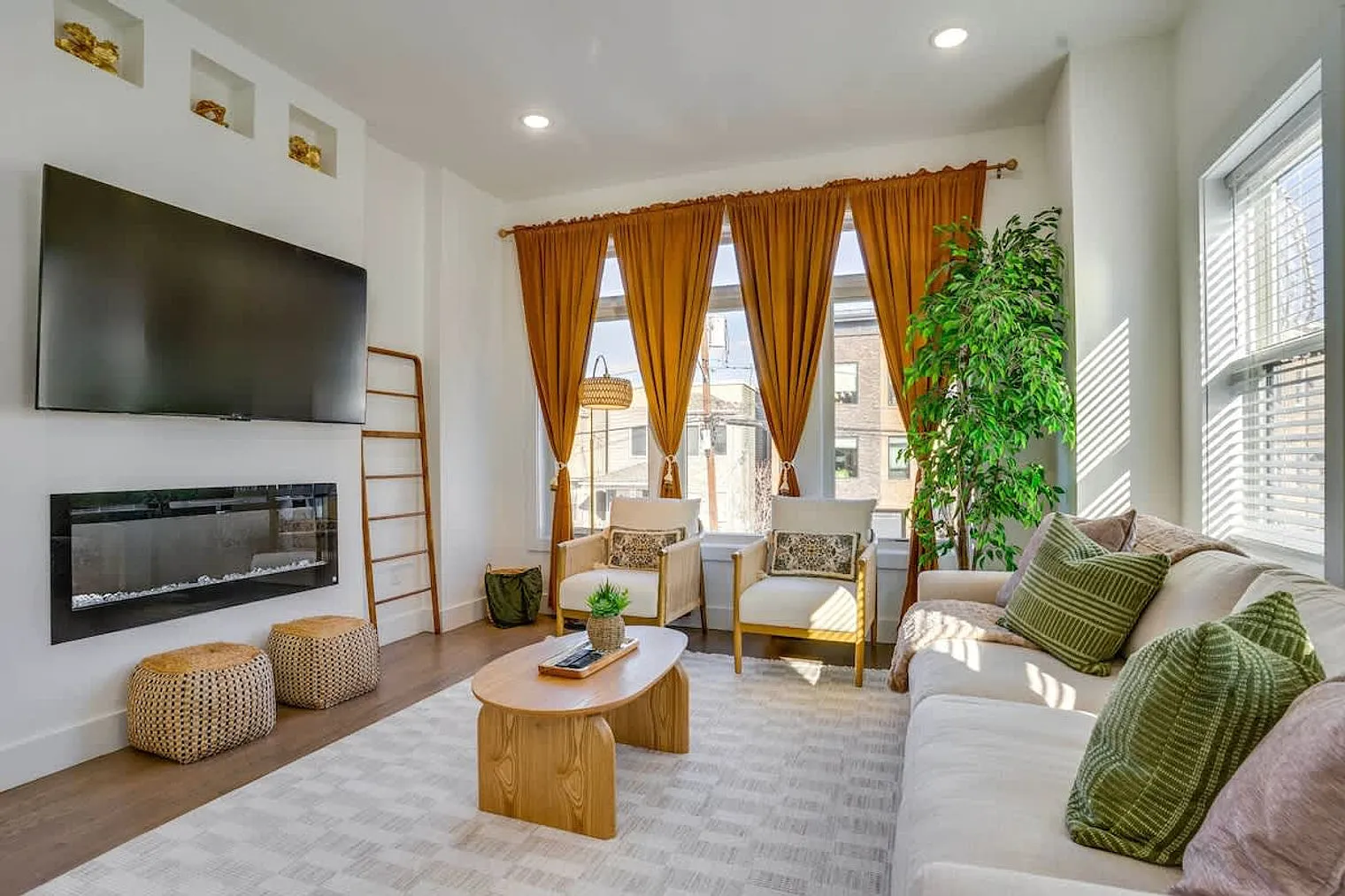 6 bed, 4.0 bath, 2195 sqft, $24,940 — Photo 3