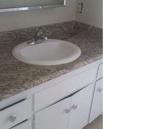 3rd image of 345 N Mollison Ave APT A1