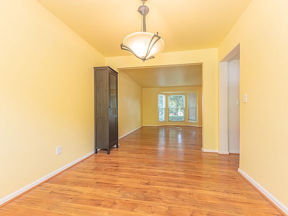 4th image of 3074 Ailsa Craig Dr