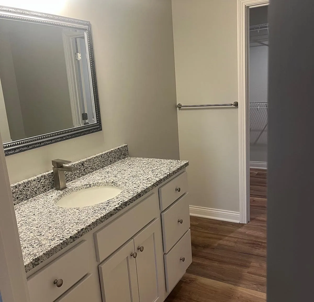 3 bed, 1250 sqft, $1,700 — Photo 4