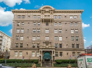 2122 California St NW #560, Washington, DC 20008