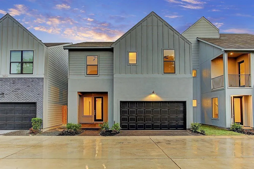 3 bed, 2.5 bath, 1839 sqft, $2,500 — Photo 1