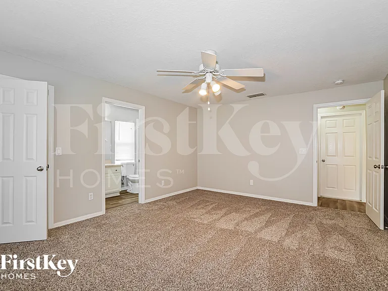 709 La Costa St — Photo 10