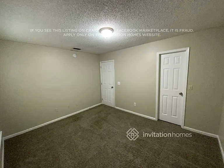 9713 Peabody Dr N — Photo 14