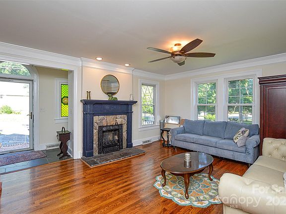 3rd image of 507 N 5th St