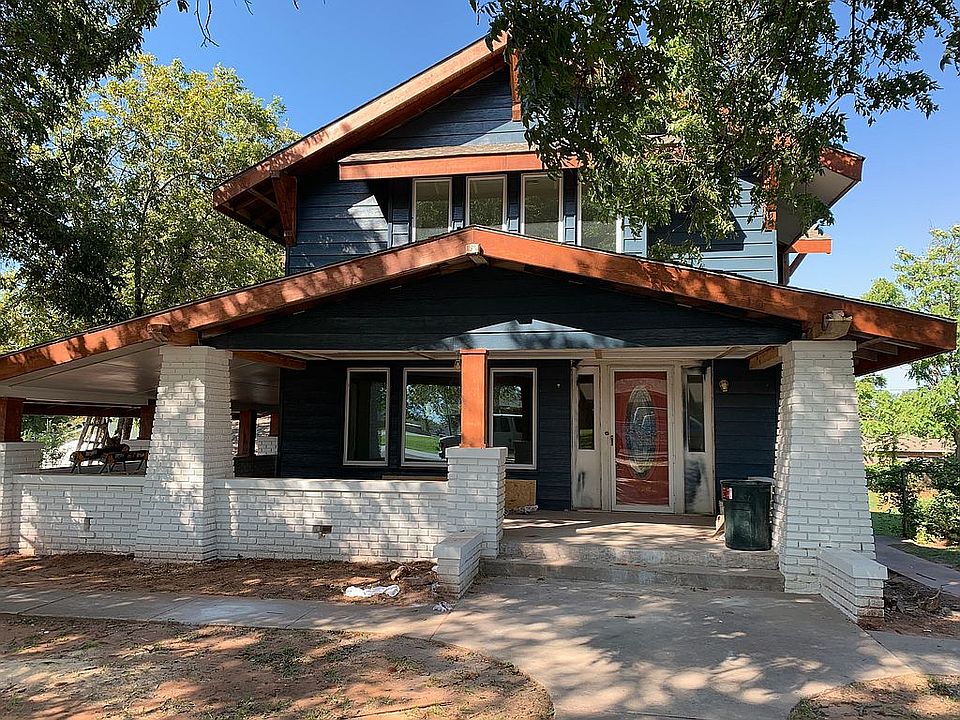 2nd image of 603 N Main