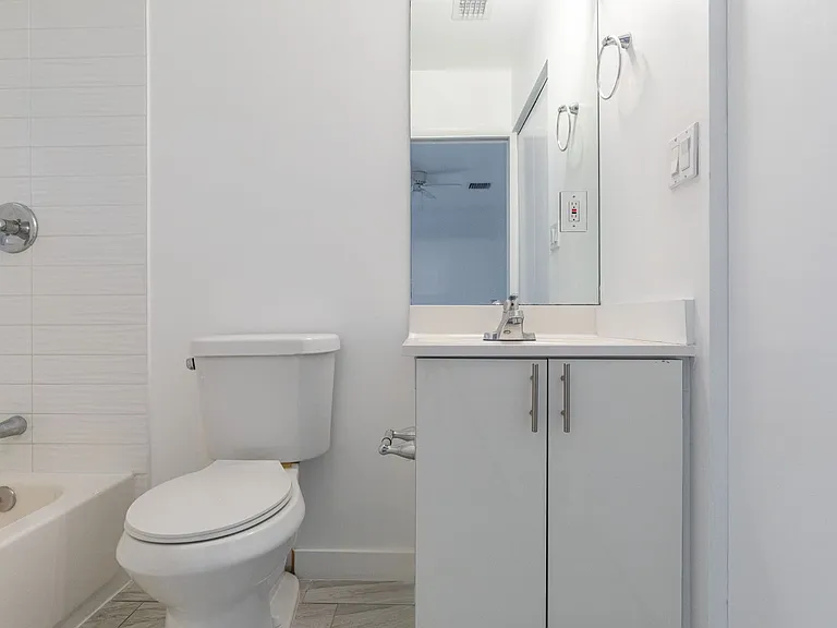 5918 Pierce St — Photo 27