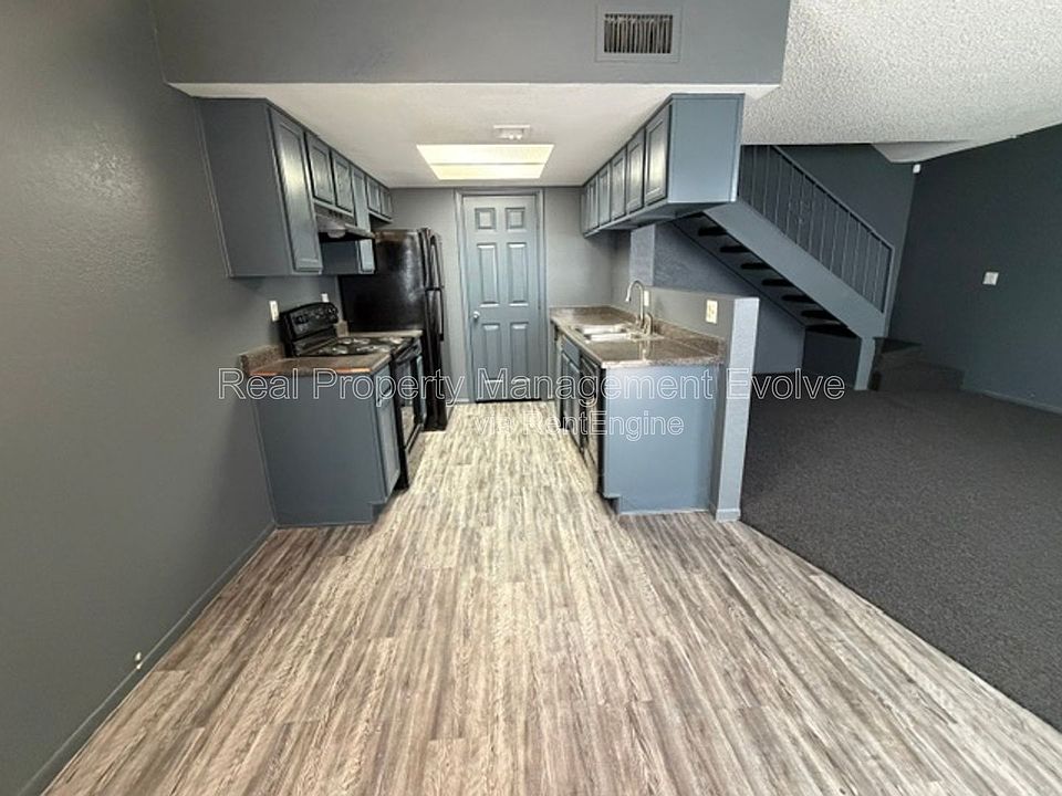 1st image of 2689 W Ocotillo Rd