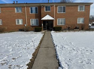 31801 Kelly Rd APT 32, Fraser, MI 48026