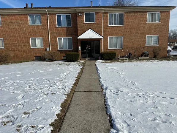 31801 Kelly Rd APT 32, Fraser, MI 48026