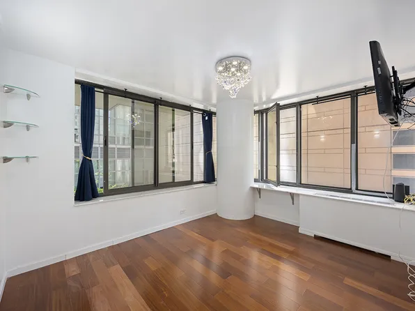 161 West 61st Street image 1 of 31