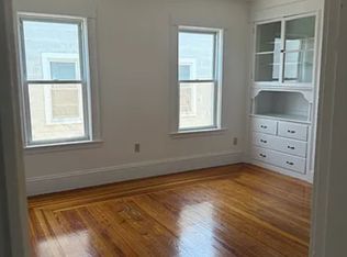 36 Derby St #2, Somerville, MA 02145