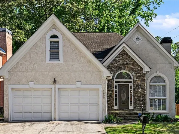 1033 Spalding Club Ct, Atlanta, GA 30338
