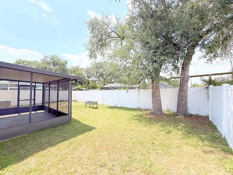 1118 Hardwood Dr — Photo 59