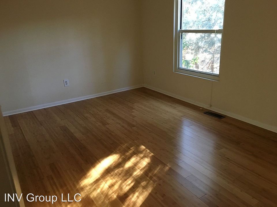 2nd image of 2734 Gatewood Cir