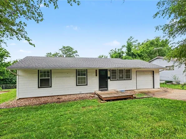 14804 Bellaire Ave, Grandview, MO 64030