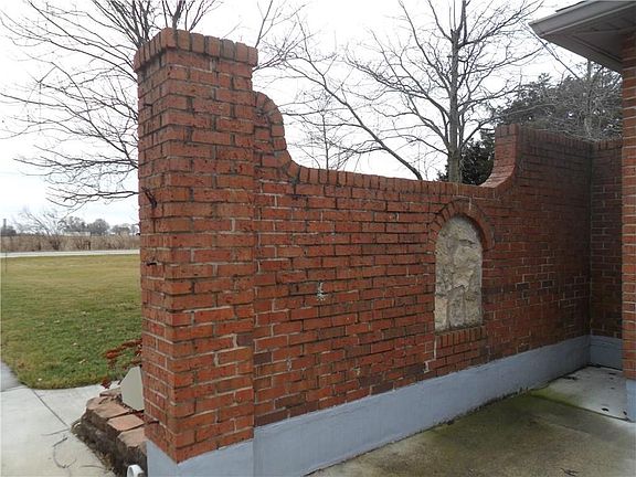 Wonderful brick and stone work wall.