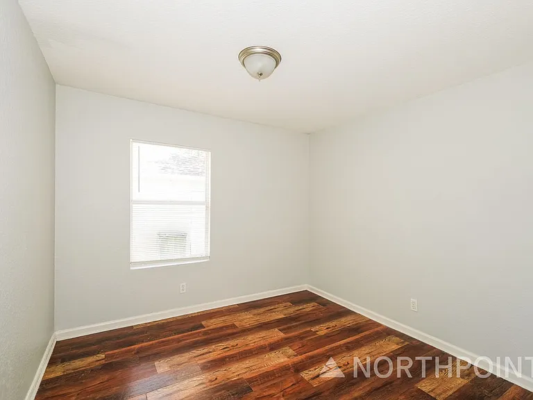 5203 N 39th St — Photo 13
