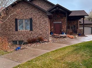 616 Riverside Ct, Greeley, CO 80634