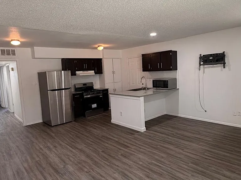 116 Bauxite Ave #A — Photo 2