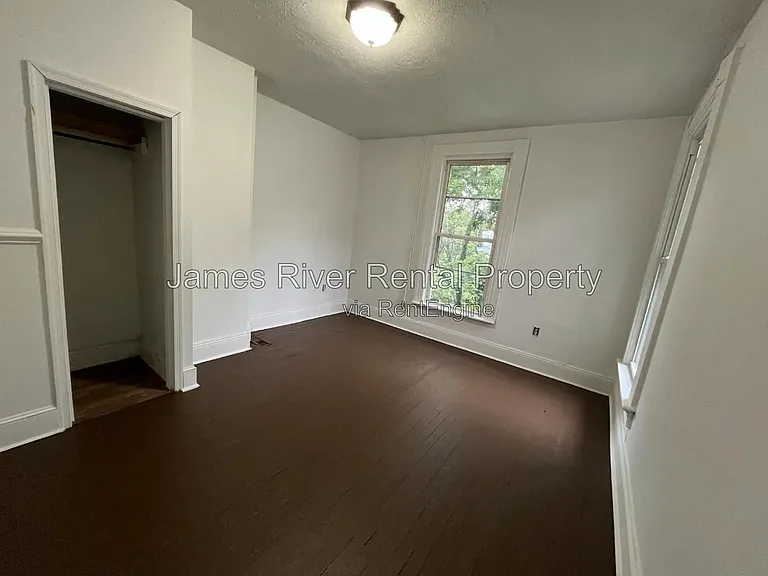 1601 Union St — Photo 12