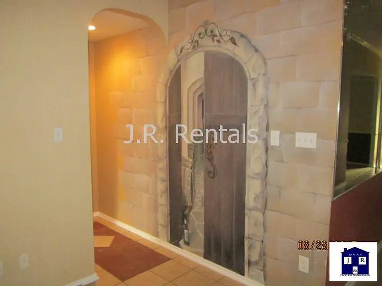 5510 Shawn Dr — Photo 89