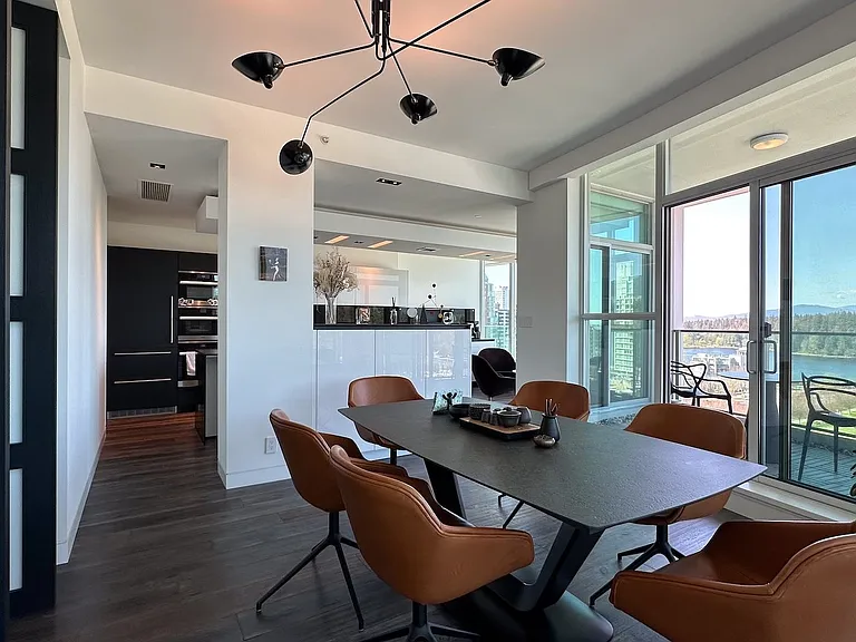 1777 Bayshore Dr #Penthouse 4 — Photo 8