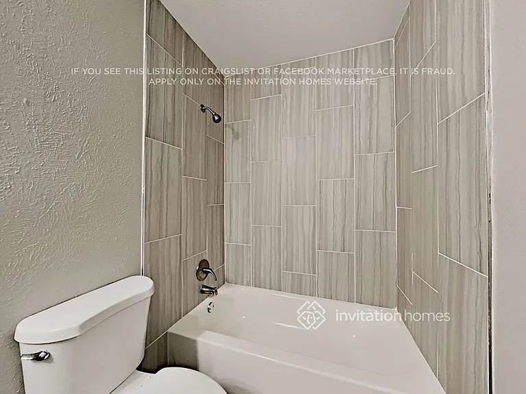738 Brighton Ln — Photo 15