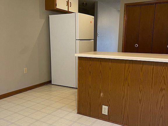 4th image of 44 Aspen Cir #44