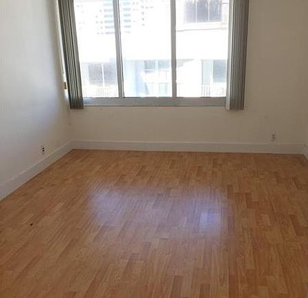 2nd image of 1200 West Avenue #Ph20