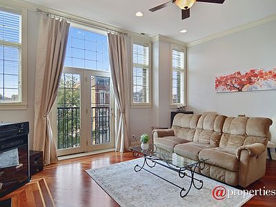 2nd image of 1223 N Greenview Ave APT 3S