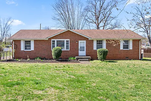 205 Morningside Dr Photo 1