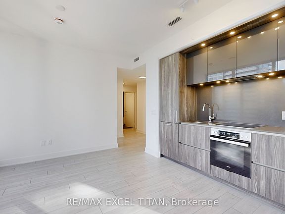 4th image of 15 Mercer St #3304