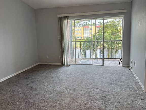 5th image of 295 Quail Forest Blvd APT 220
