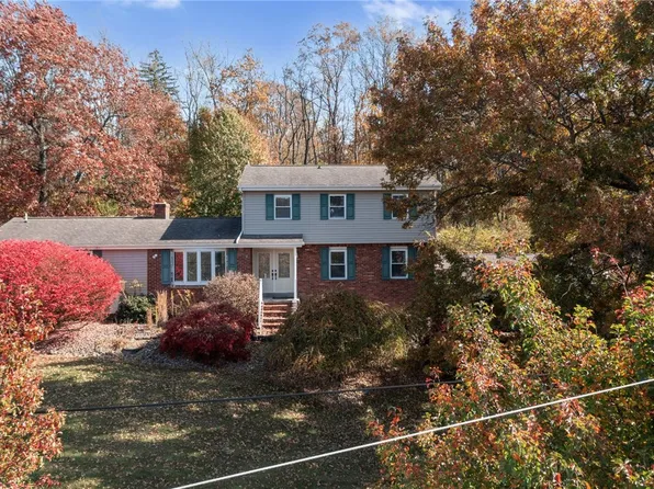 364 Seanor Church Rd, New Stanton, PA 15672