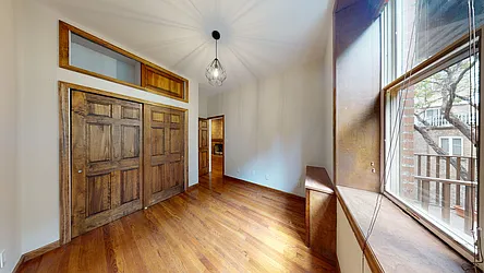 Rented by Bond New York