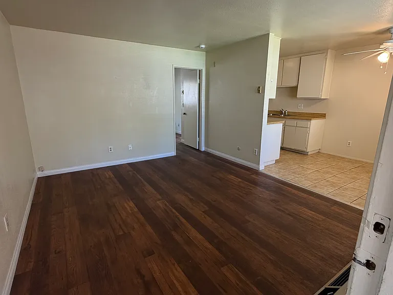4857 College Ave #3 — Photo 2