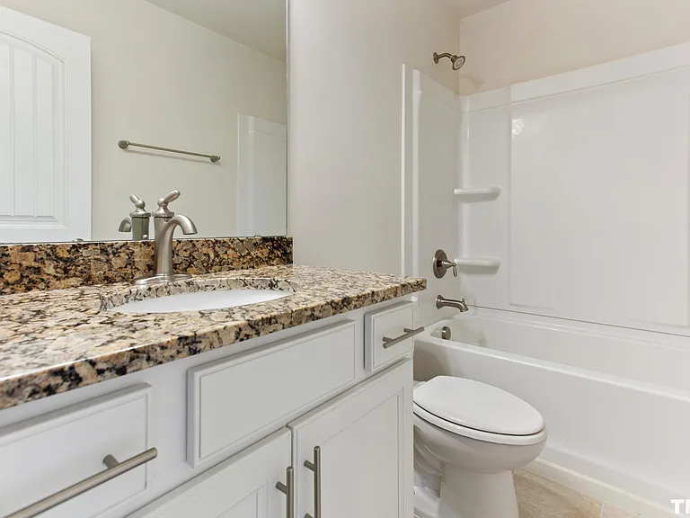 224 Lynchwick Ln — Photo 27