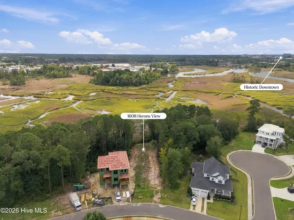 1608 Herons View Drive, Wilmington, NC 28401